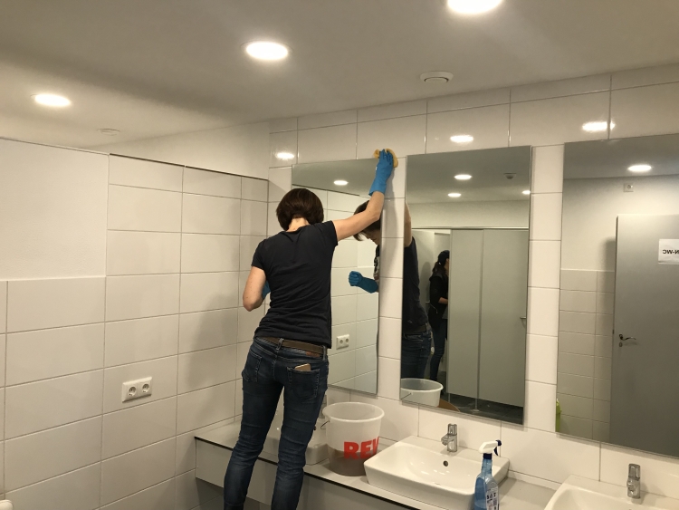 20190810_071646266_iOS