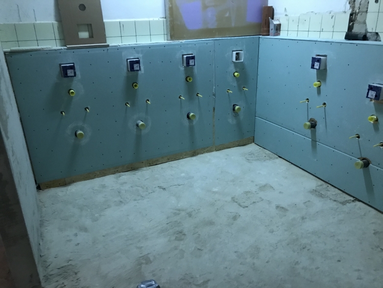 20181219_180015853_iOS