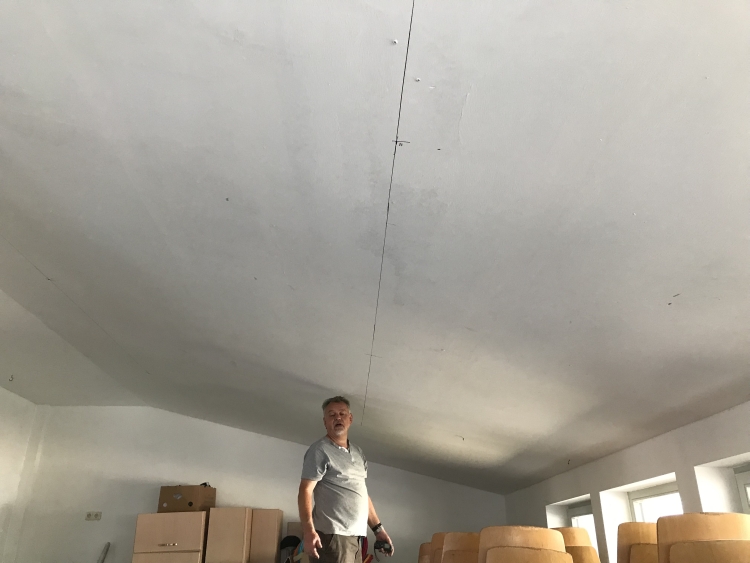 20190629_084944335_iOS