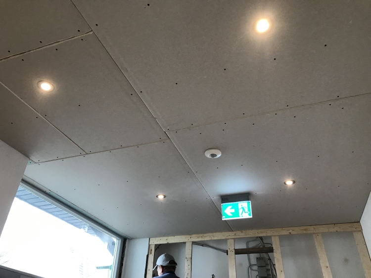 20190413_095803036_iOS